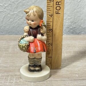 Goebel Hummel School Girl HUM 81 2/0 TMK3 Backpack Basket 4.75" 1950s W Germany